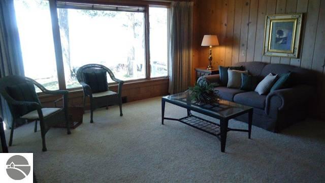 41 North Stony Point Road Suttons Bay, MI 49682 - Photo 19 of 23 1725730-18.JPG