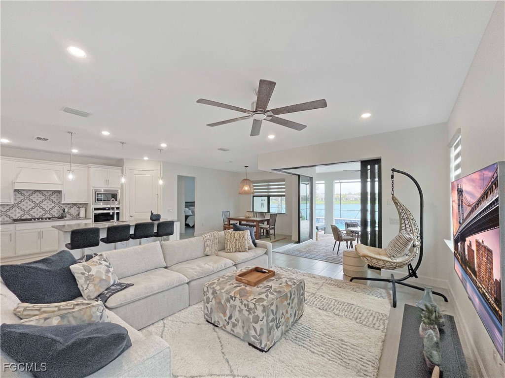 2057 Yellowfin Circle Naples, FL 34114 - Photo 11 of 22