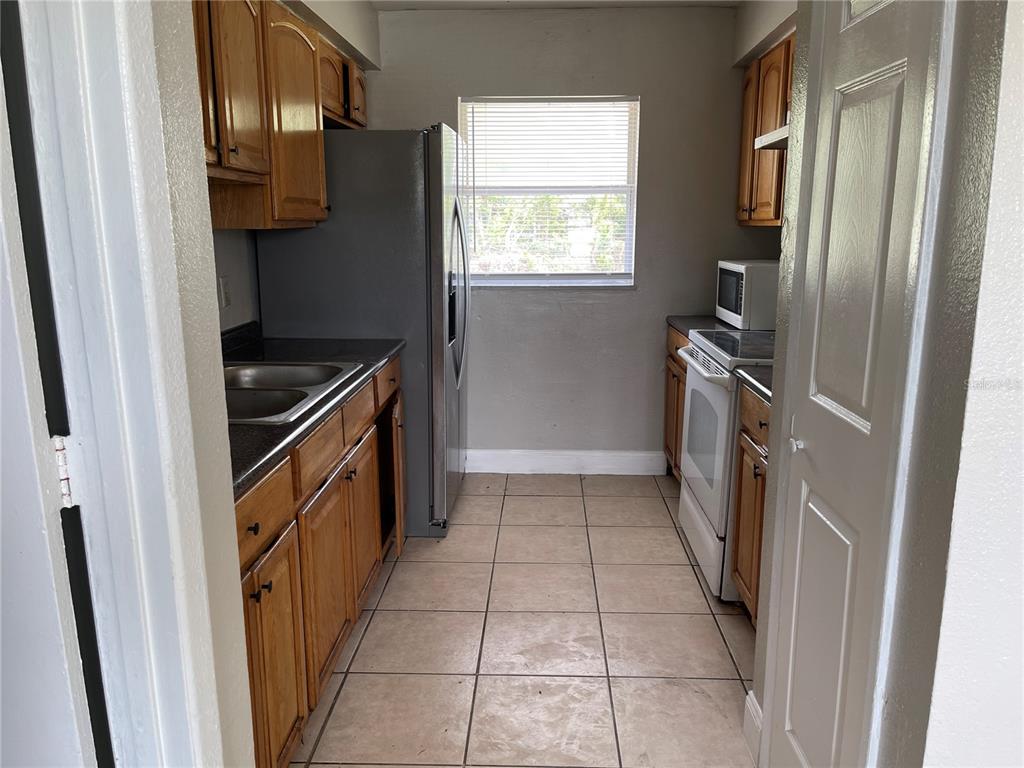 4321 Chateau Road Orlando, FL 32808 - Photo 11 of 26
