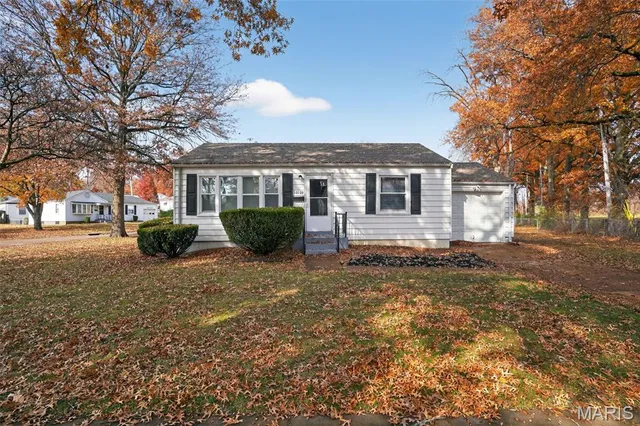 $79,900 | 10129 Ashbrook Drive, St. Louis, MO 63137