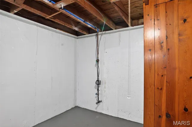 $79,900 | 10129 Ashbrook Drive, St. Louis, MO 63137