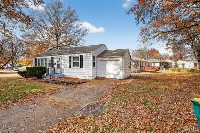 $79,900 | 10129 Ashbrook Drive, St. Louis, MO 63137