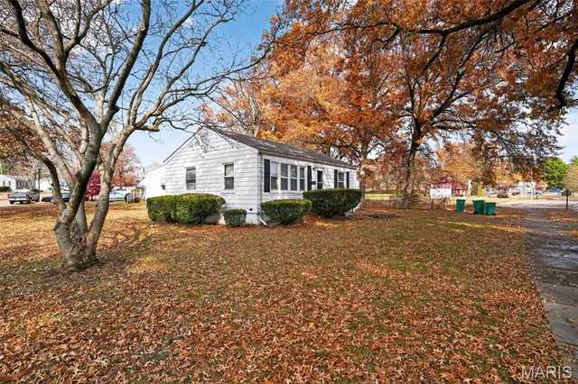 $79,900 | 10129 Ashbrook Drive, St. Louis, MO 63137