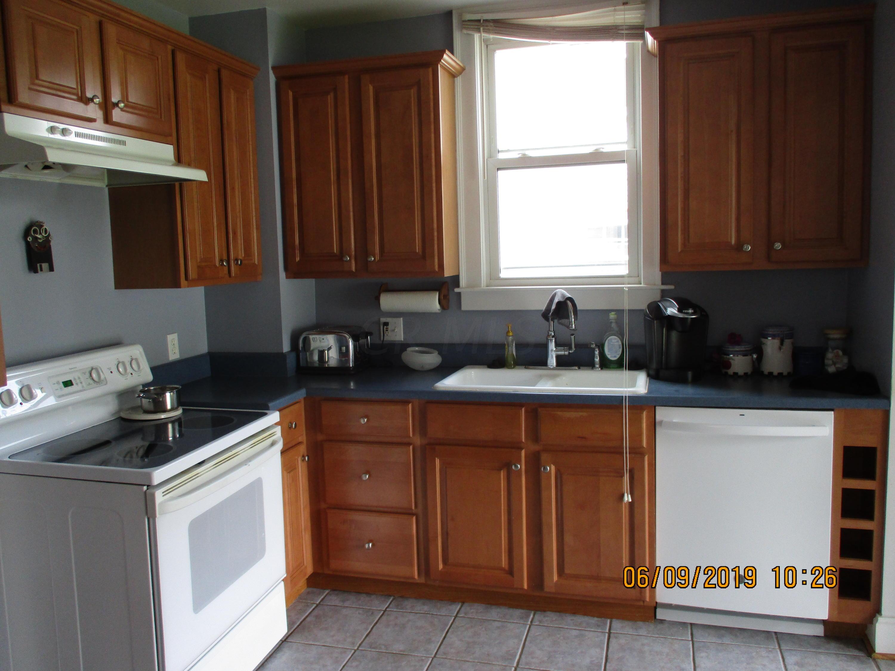 152 East Pacemont Road Columbus, OH 43202 - Photo 11 of 30