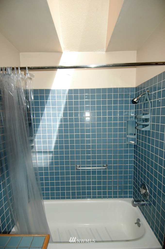 7213 Clover Valley Road Southeast Port Orchard, WA 98367 - Photo 11 of 14 Gallery Image 11