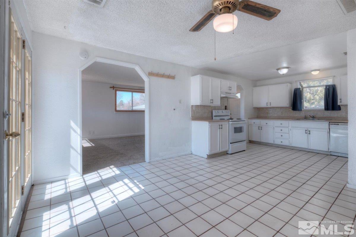 3735 Peregrine Circle Reno, NV 89508 - Photo 13 of 22 Photo 13