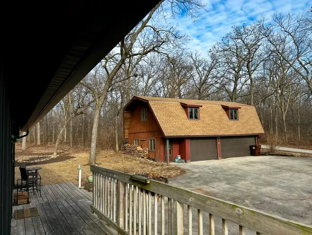 $599,900 | 10081 Haas Road, Rockton, IL 61072