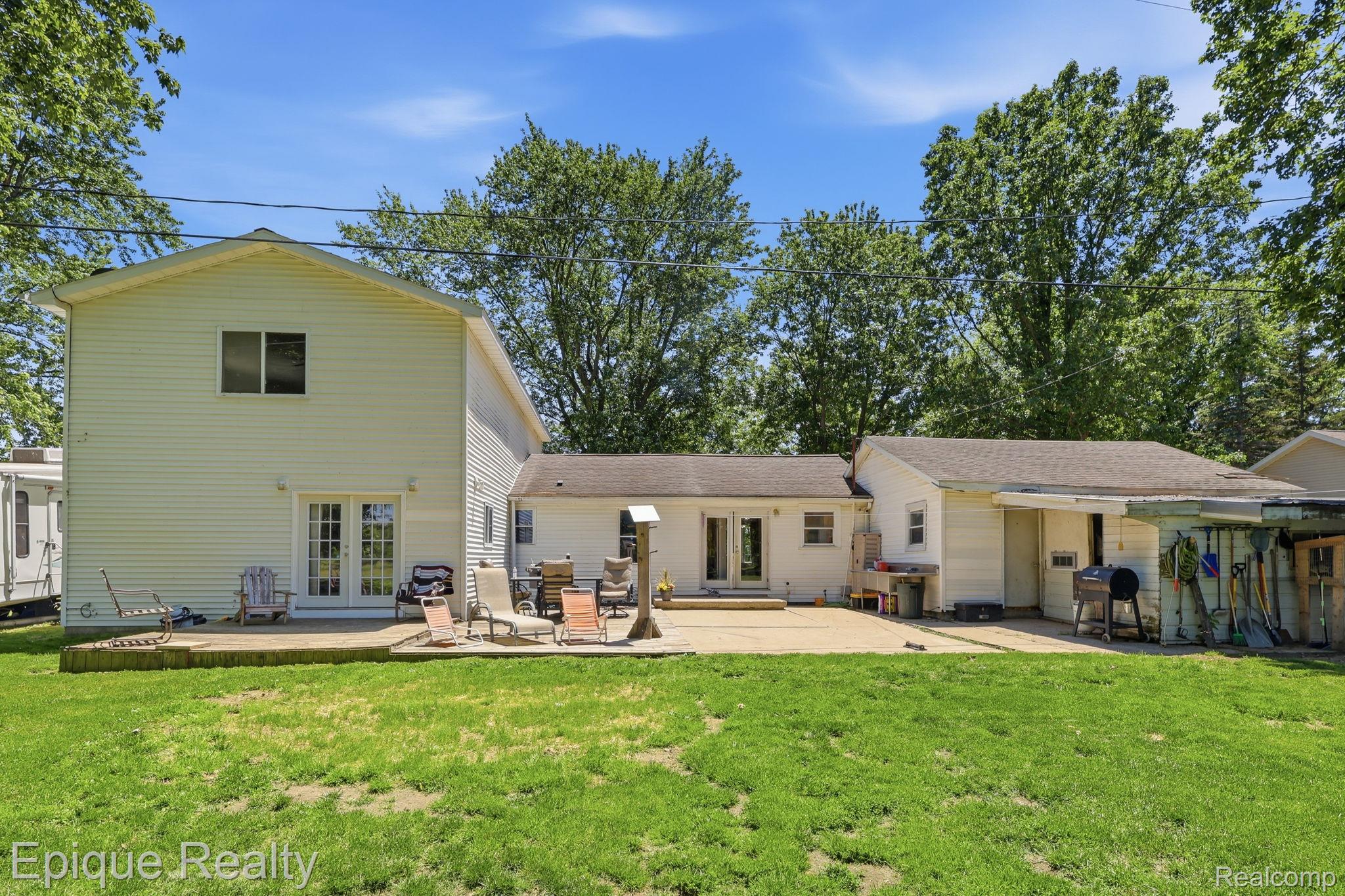 12376 Reid Road Durand, MI 48429 - Photo 23 of 24 24-web-or-mls-2Z6A9374 Colin Gipson-Tansil.jpg