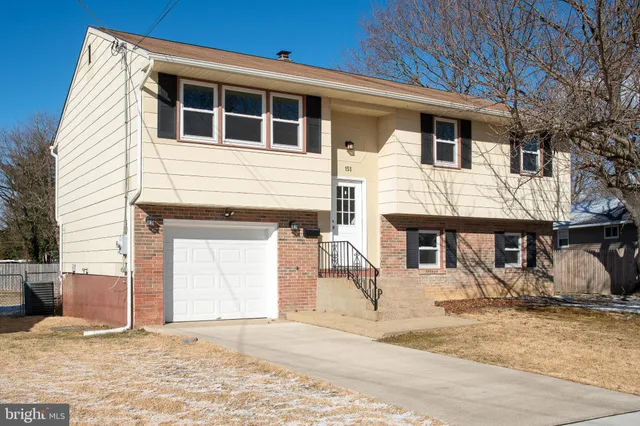 $424,900 | 151 East Lois Drive, Williamstown, NJ 08094