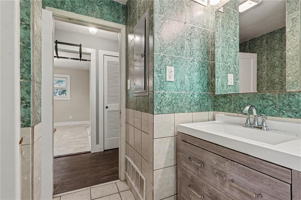924 Greenbriar Place Decatur, GA 30033 - Photo 18 of 31 Gallery Image 18
