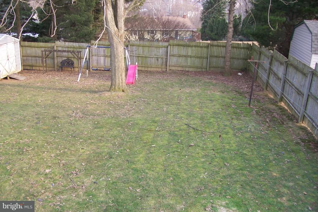 426 Ridgeview Avenue Elizabethtown, PA 17022 - Photo 2 of 18 Gallery Image 2