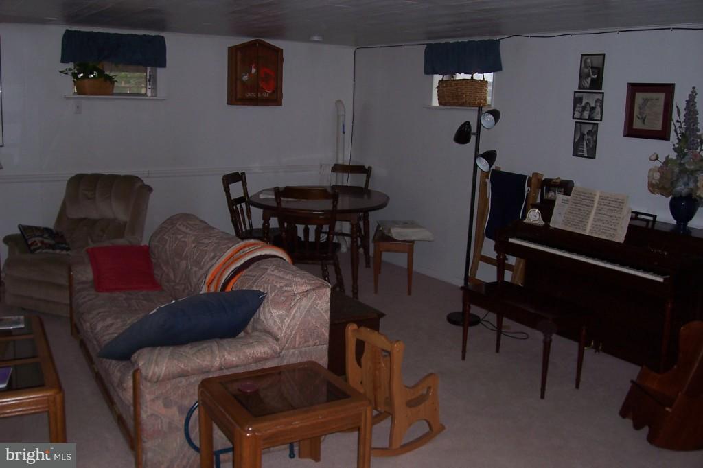 426 Ridgeview Avenue Elizabethtown, PA 17022 - Photo 17 of 18 Gallery Image 17