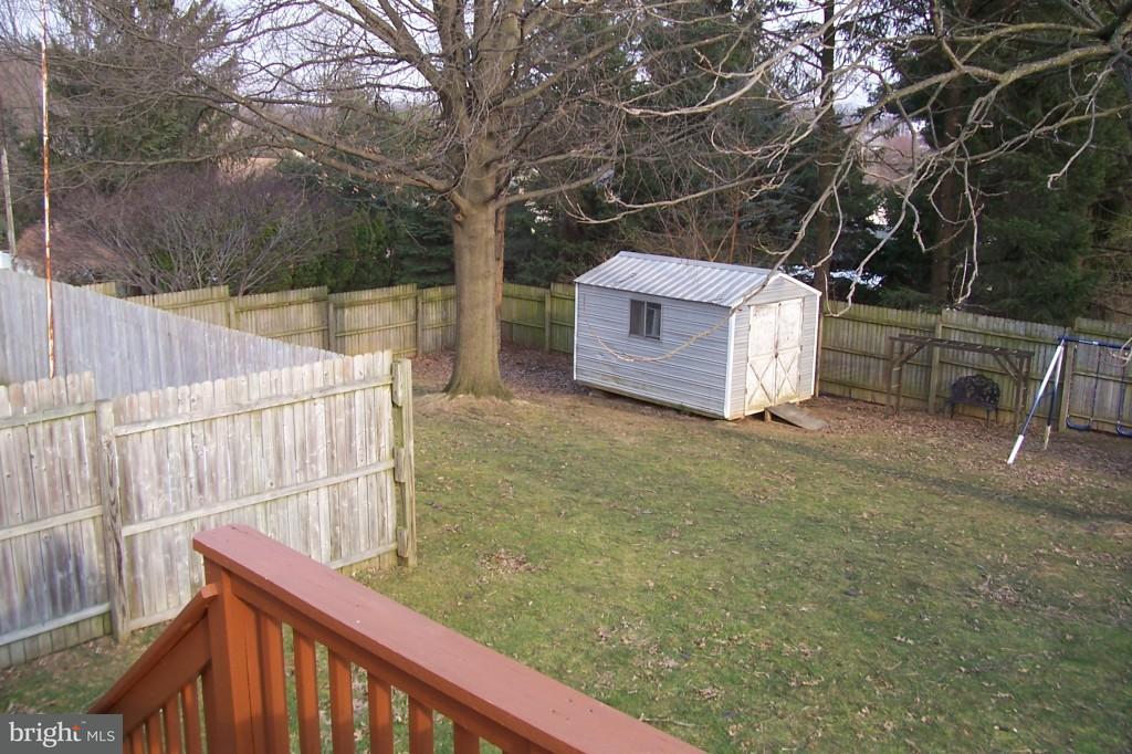 426 Ridgeview Avenue Elizabethtown, PA 17022 - Photo 5 of 18 Gallery Image 5