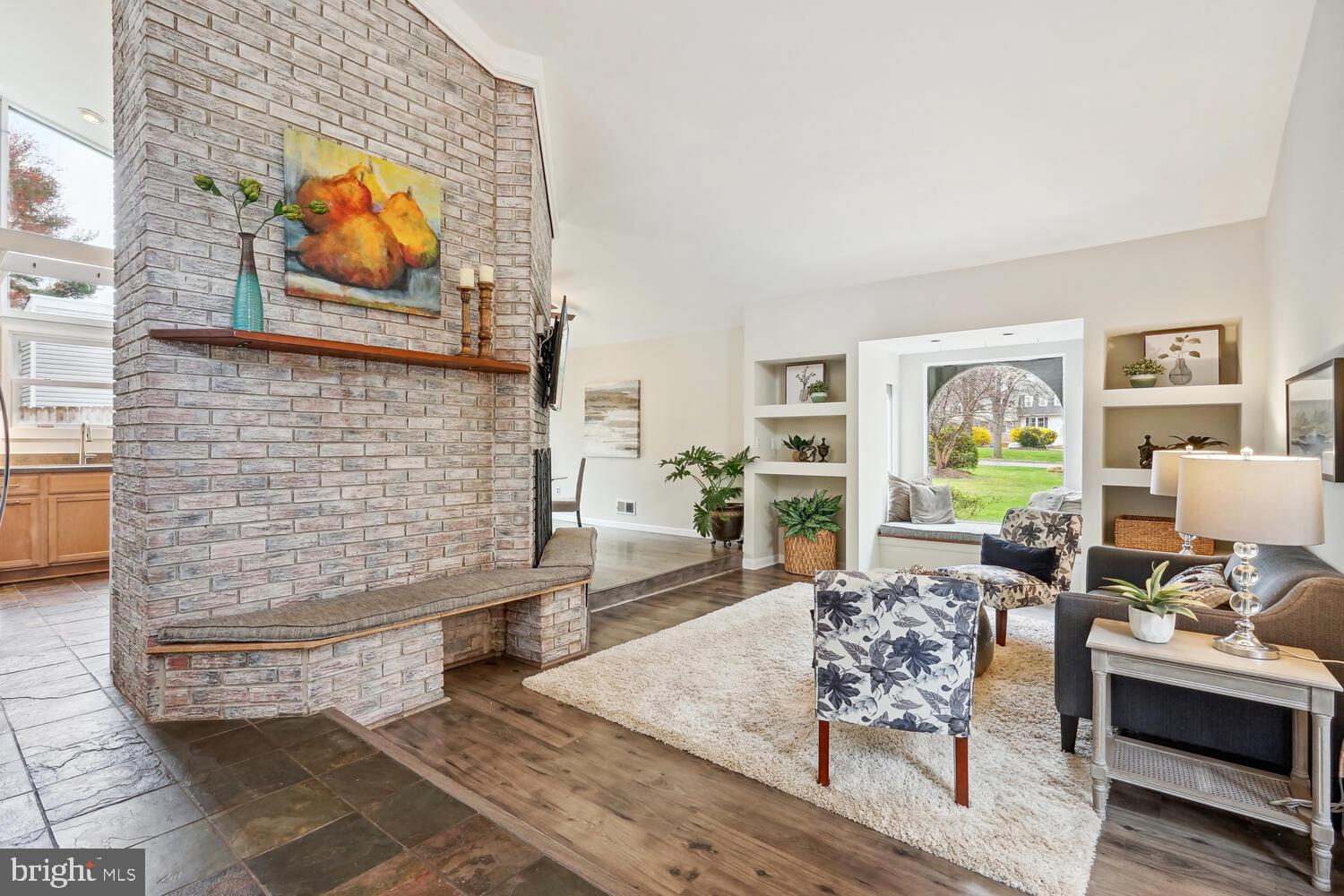 19508 Wootton Avenue Poolesville, MD 20837 - Photo 3 of 40