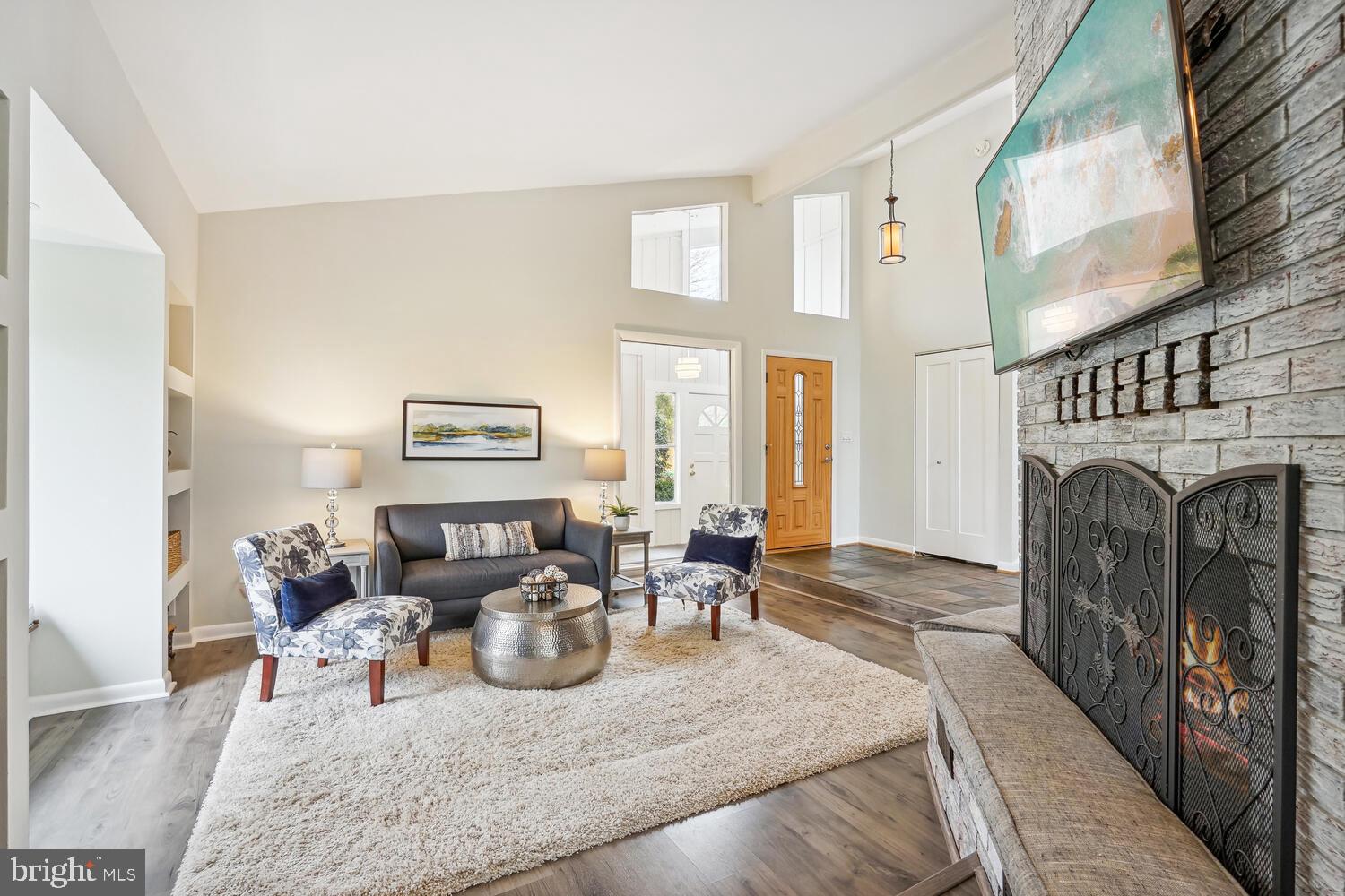 19508 Wootton Avenue Poolesville, MD 20837 - Photo 4 of 40