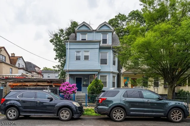 $1,950 | 209 North 11th Street, Unit 2, Newark, NJ 07107