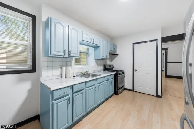 $1,950 | 209 North 11th Street, Unit 2, Newark, NJ 07107