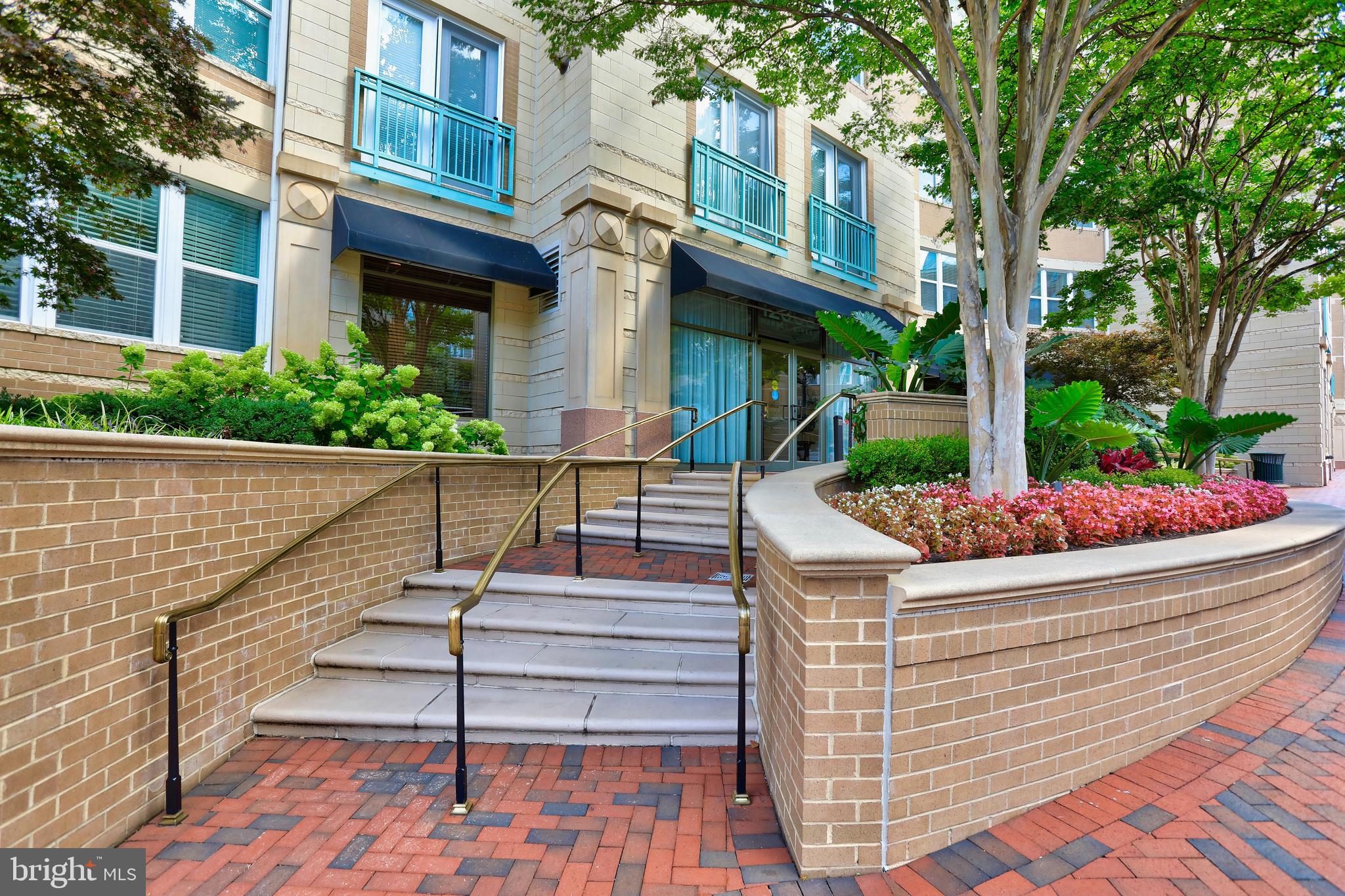 12000 Market Street, Unit 352 Reston, VA 20190 - Photo 1 of 44 Gallery Image 1