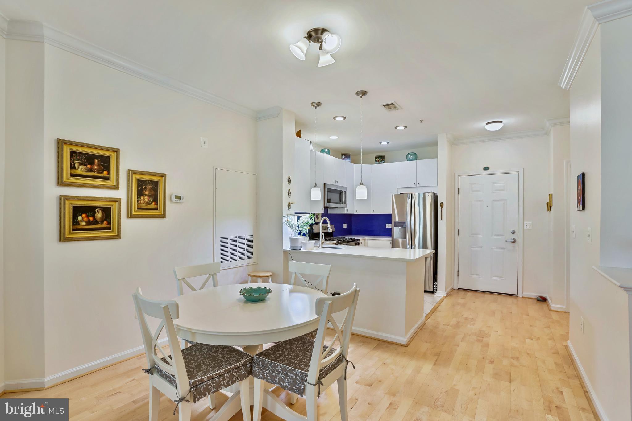 12000 Market Street, Unit 352 Reston, VA 20190 - Photo 7 of 44 Gallery Image 7