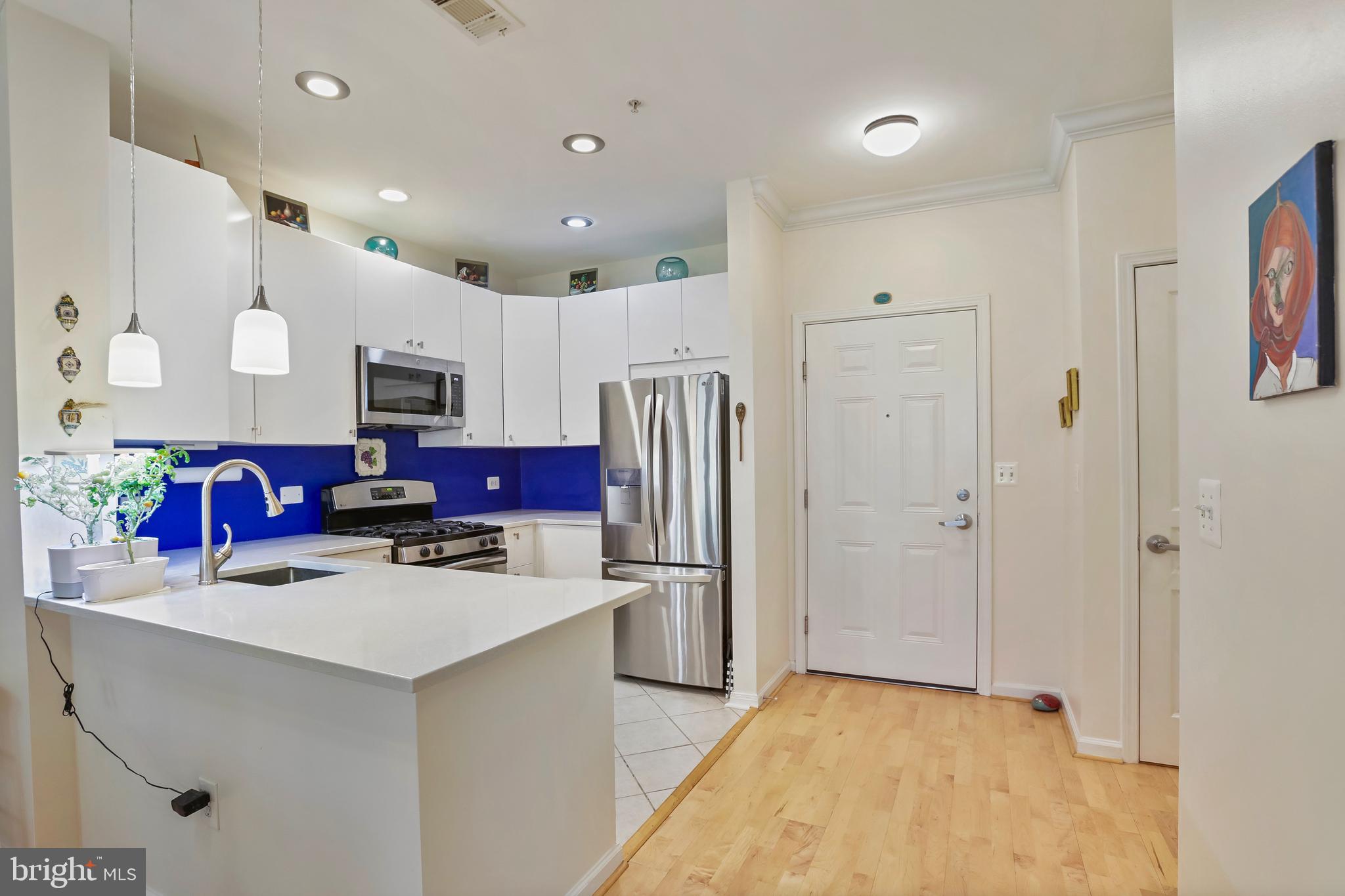 12000 Market Street, Unit 352 Reston, VA 20190 - Photo 9 of 44 Gallery Image 9