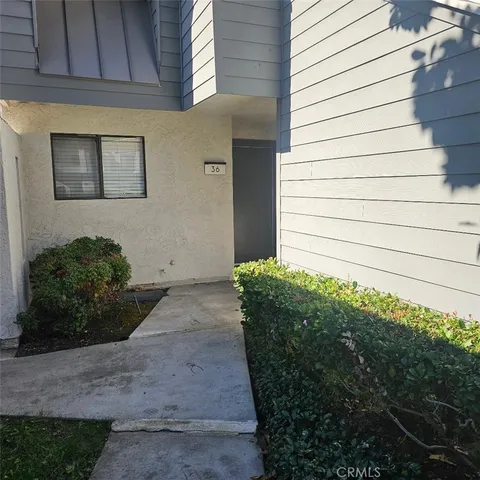 $2,500 | 485 South Ranch View Circle, Unit 36, Anaheim, CA 92807