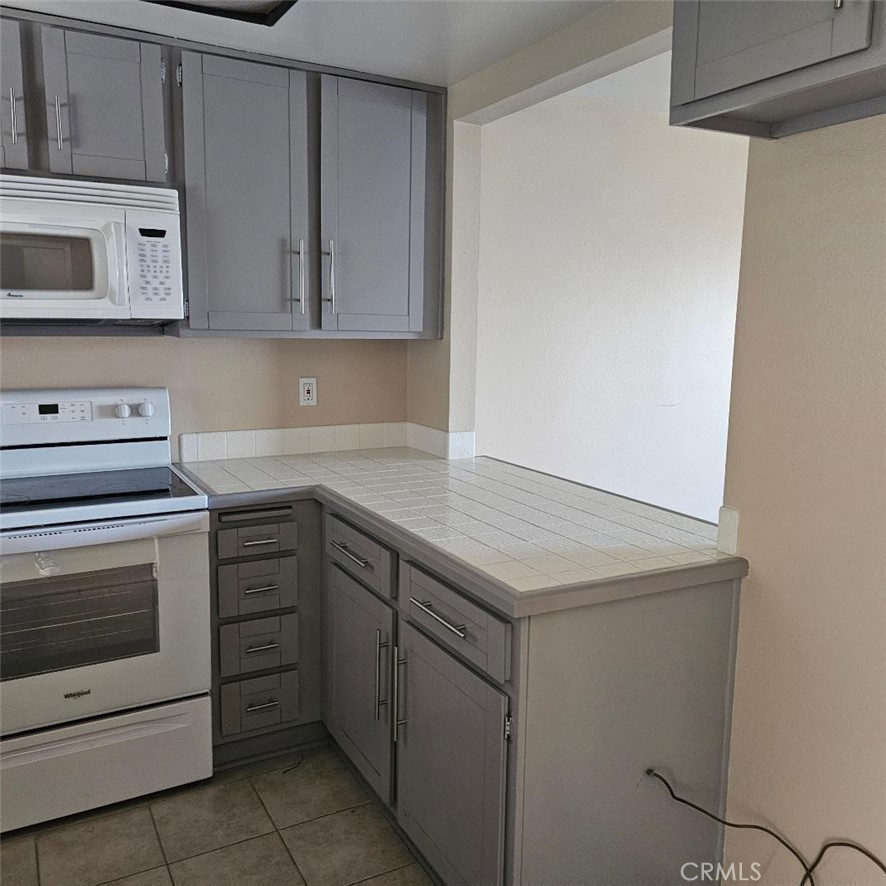 485 South Ranch View Circle, Unit 36 Anaheim, CA 92807 - Photo 3 of 11