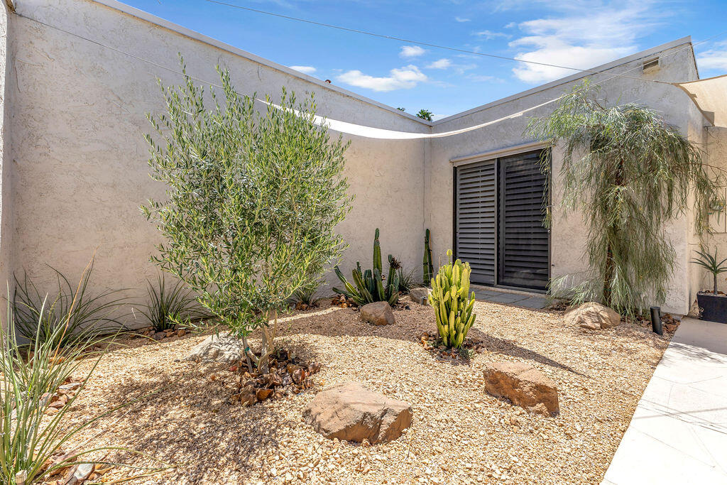 703 Inverness Drive Rancho Mirage, CA 92270 - Photo 3 of 79 IMG_5821