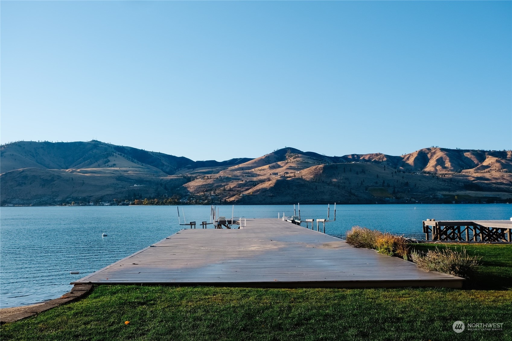 237 Key Lane Chelan, WA 98816 - Photo 2 of 2 a view of outdoor space and yard