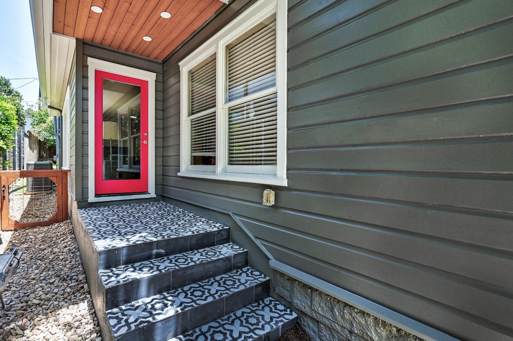 3408 Bonnie Road Austin, TX 78703 - Photo 3 of 30