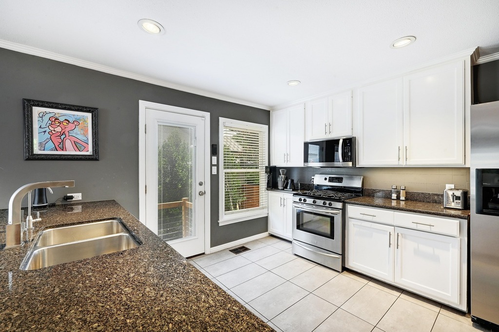 3408 Bonnie Road Austin, TX 78703 - Photo 8 of 30