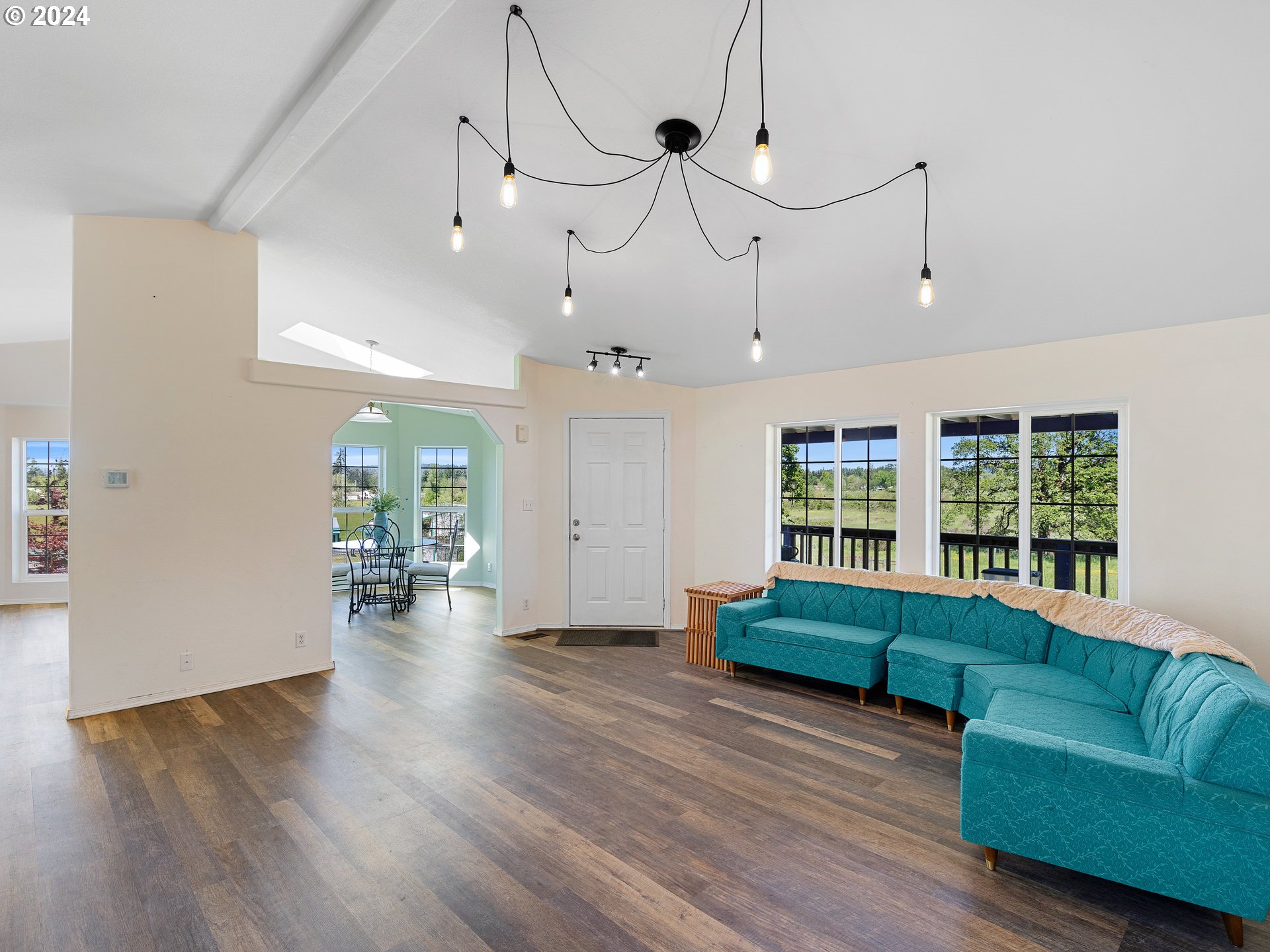 12008 South Emerson Road Canby, OR 97013 - Photo 15 of 46 Living Room/Dining Room
