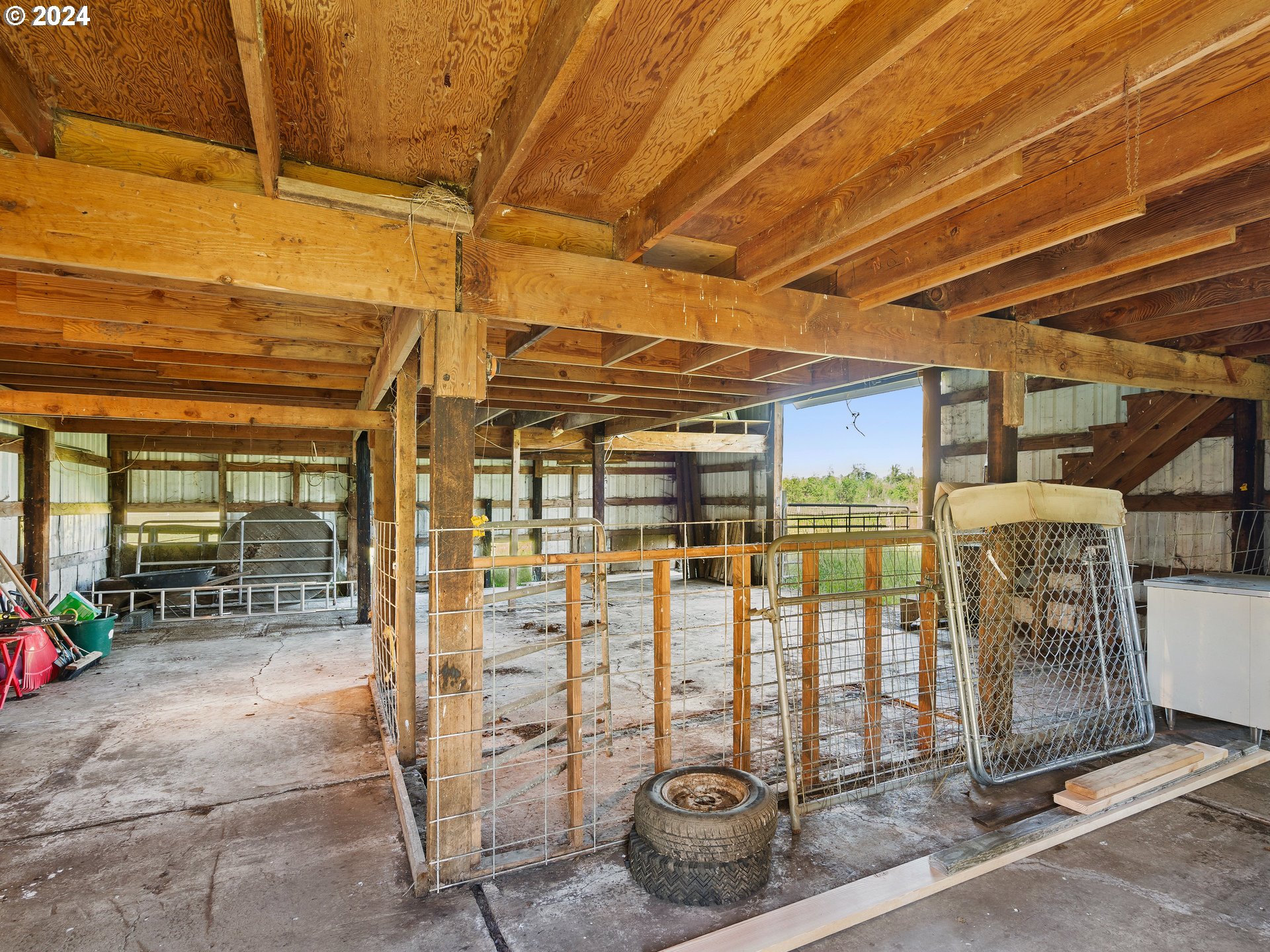 12008 South Emerson Road Canby, OR 97013 - Photo 37 of 46 Barn