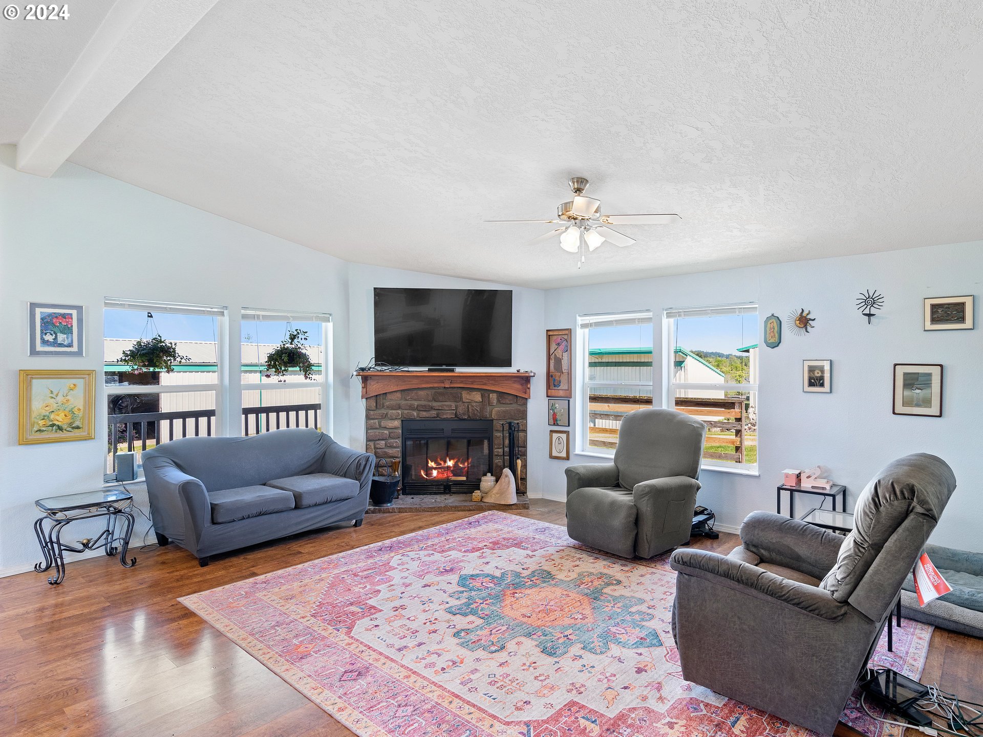 12008 South Emerson Road Canby, OR 97013 - Photo 5 of 46 Family Room
