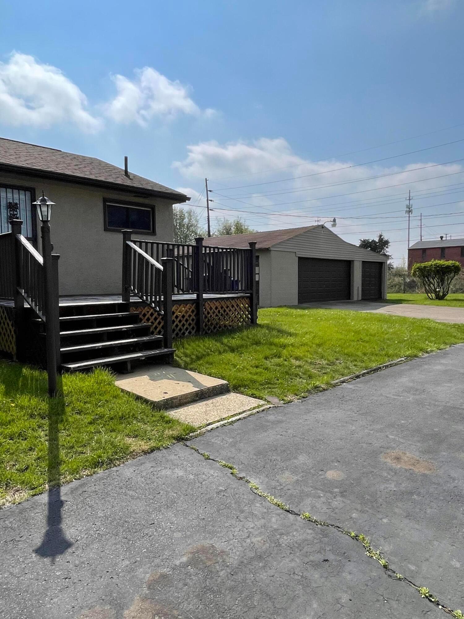 901 Reeb Avenue Columbus, OH 43207 - Photo 6 of 19 B9F55BAF-93C6-4E48-AF80-8216C334E3D4