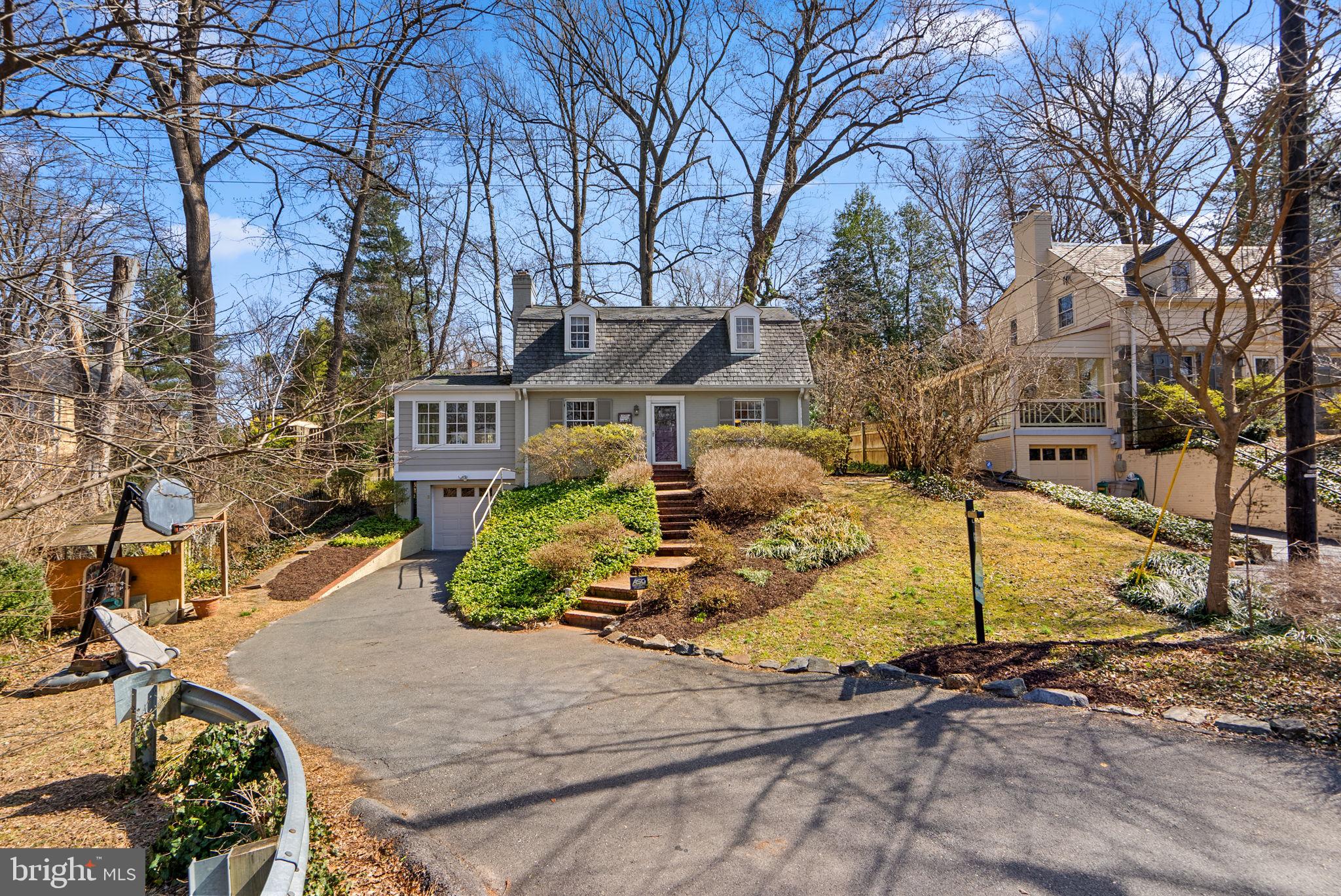 420 Greenbrier Drive Silver Spring, MD 20910 - Photo 3 of 39 Gallery Image 3
