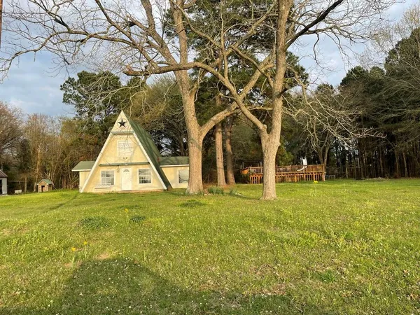 $179,500 | 7961 County Road 4515, Larue, TX 75770
