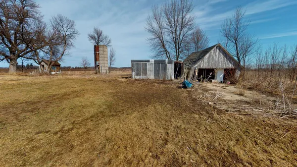 $119,900 | 88327 140th Street, Glenville, MN 56036