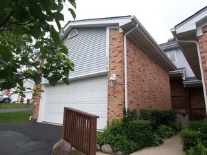 266 Charlotte Court Cary, IL 60013 - Photo 2 of 34