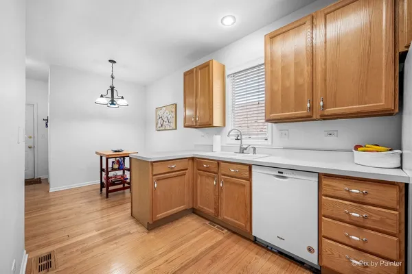 $335,000 | 266 Charlotte Court, Cary, IL 60013