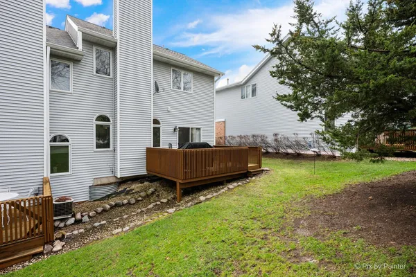 $335,000 | 266 Charlotte Court, Cary, IL 60013