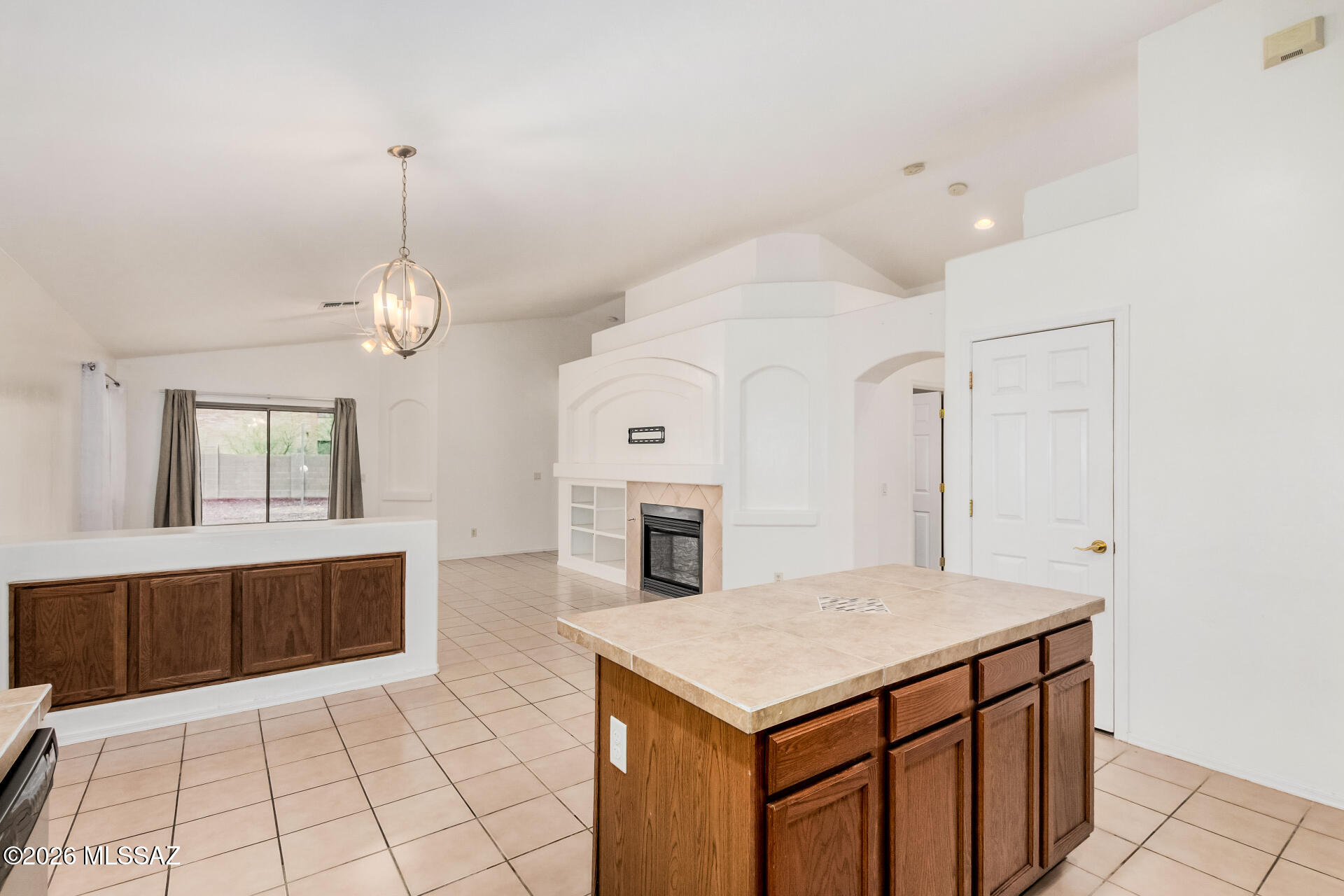 8509 East Sarnoff Ridge Loop Tucson, AZ 85710 - Photo 16 of 32