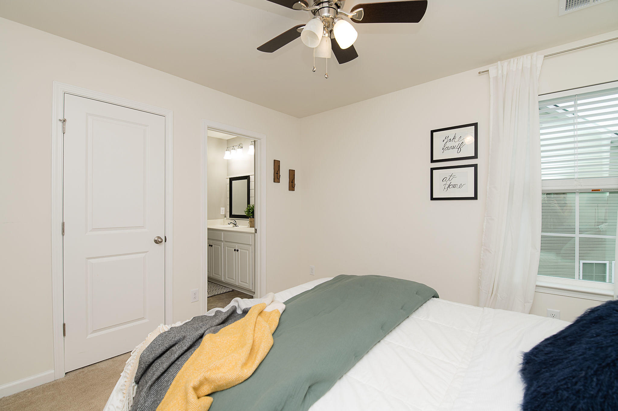 153 Oyama Road Summerville, SC 29486 - Photo 17 of 40 Second Bedroom