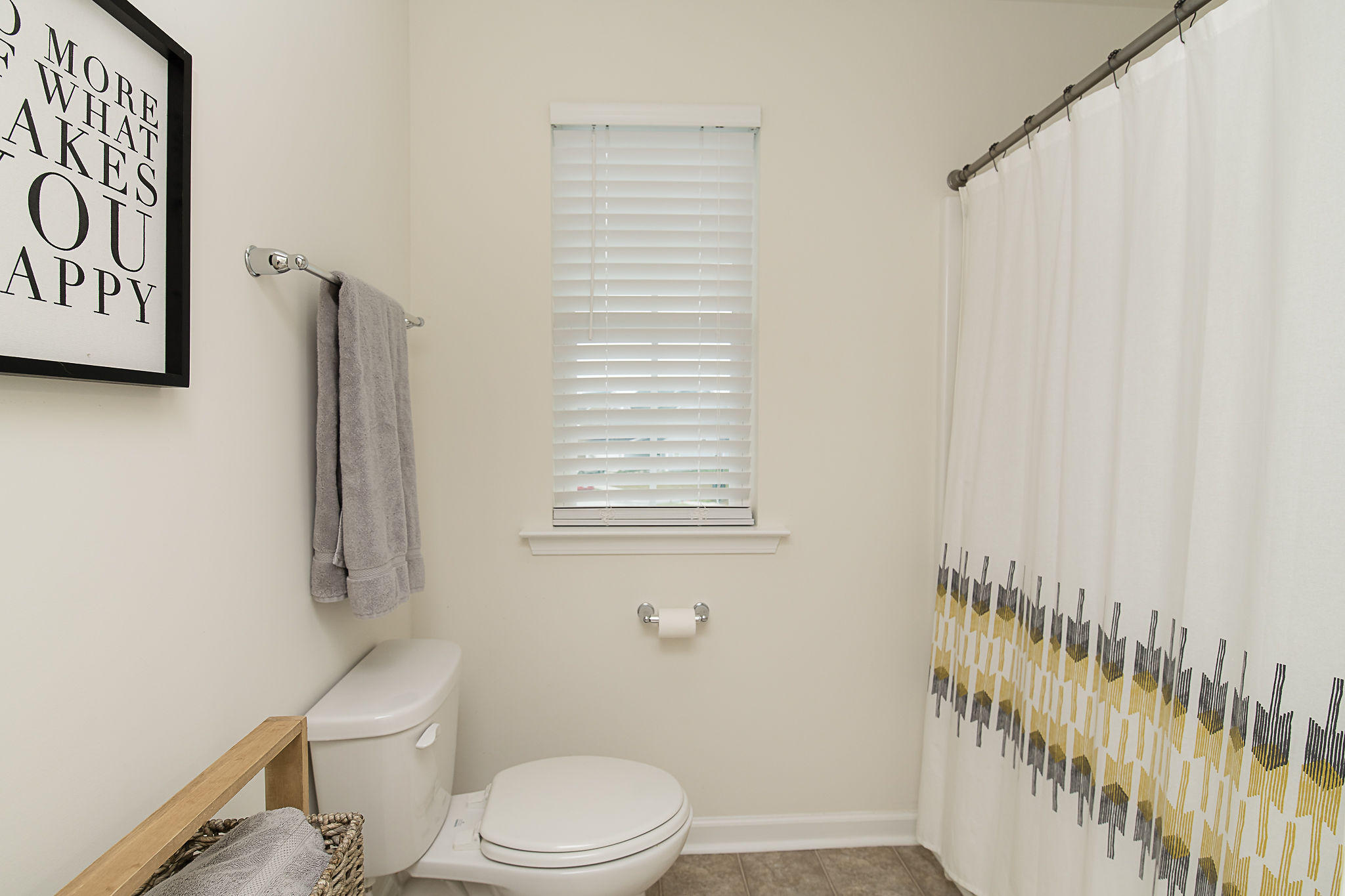 153 Oyama Road Summerville, SC 29486 - Photo 20 of 40 Guest Bathroom