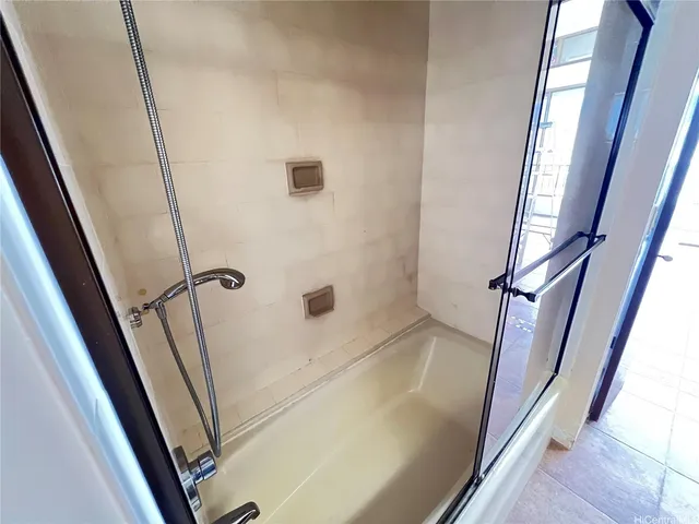 a bathroom with a tub