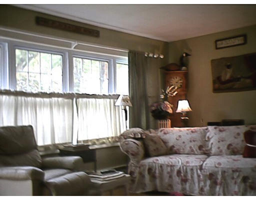 2 Larchwood Road Paxton, MA 01612 - Photo 4 of 6 Gallery Image 4