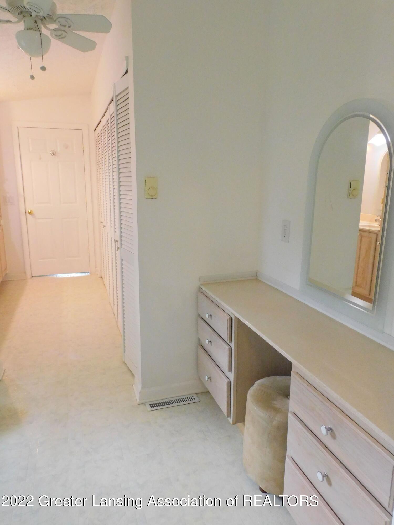 6025 Clark Road Bath, MI 48808 - Photo 25 of 28 Make up Station