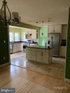 19916 Westerly Avenue Poolesville, MD 20837 - Photo 3 of 26