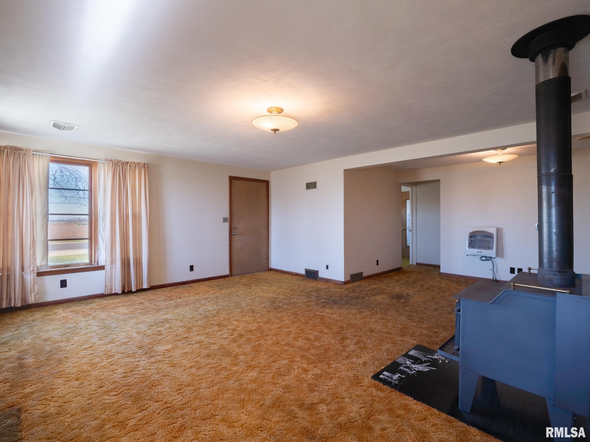 18412 West Farmington Road Trivoli, IL 61569 - Photo 16 of 43