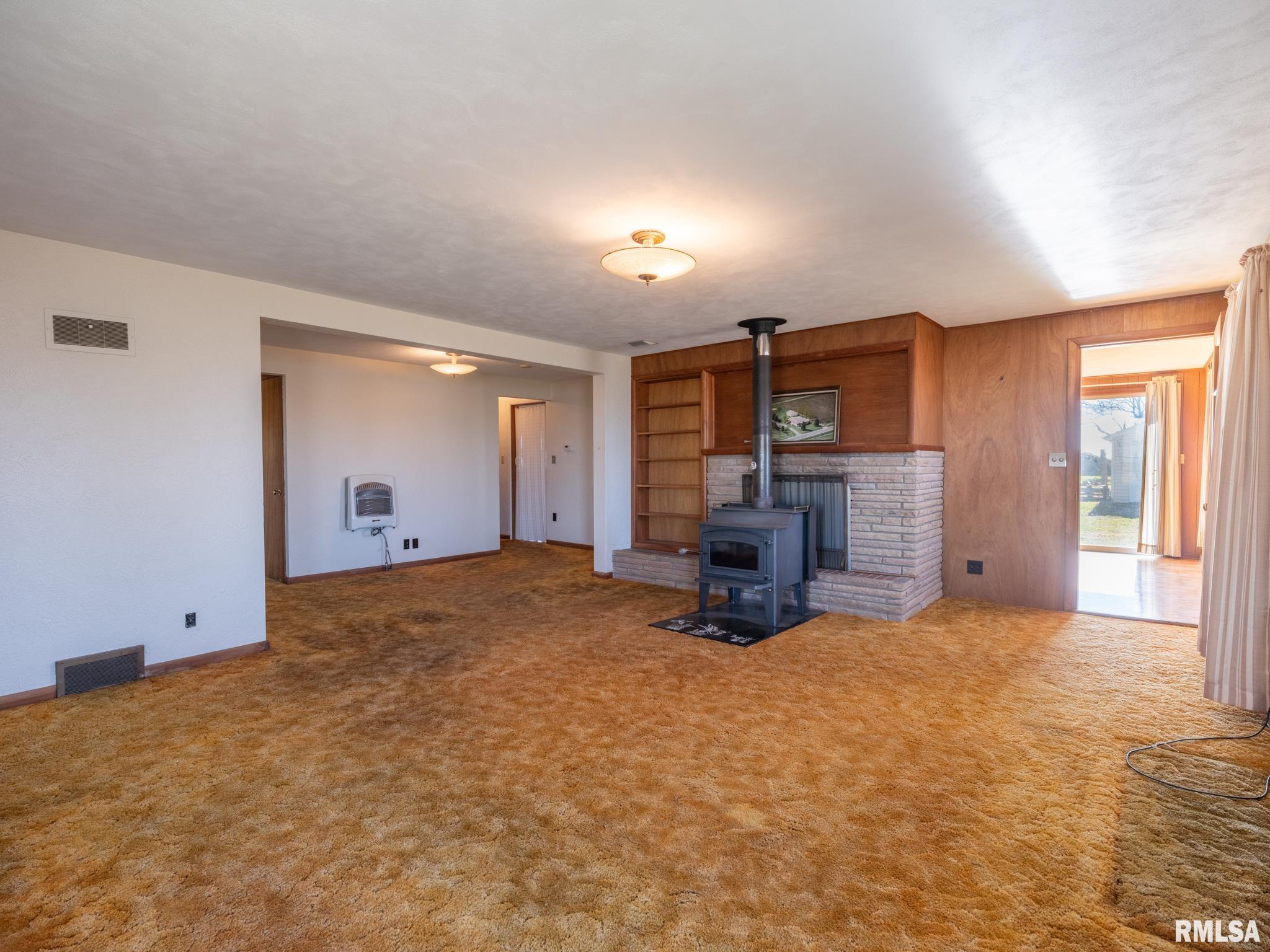 18412 West Farmington Road Trivoli, IL 61569 - Photo 17 of 43