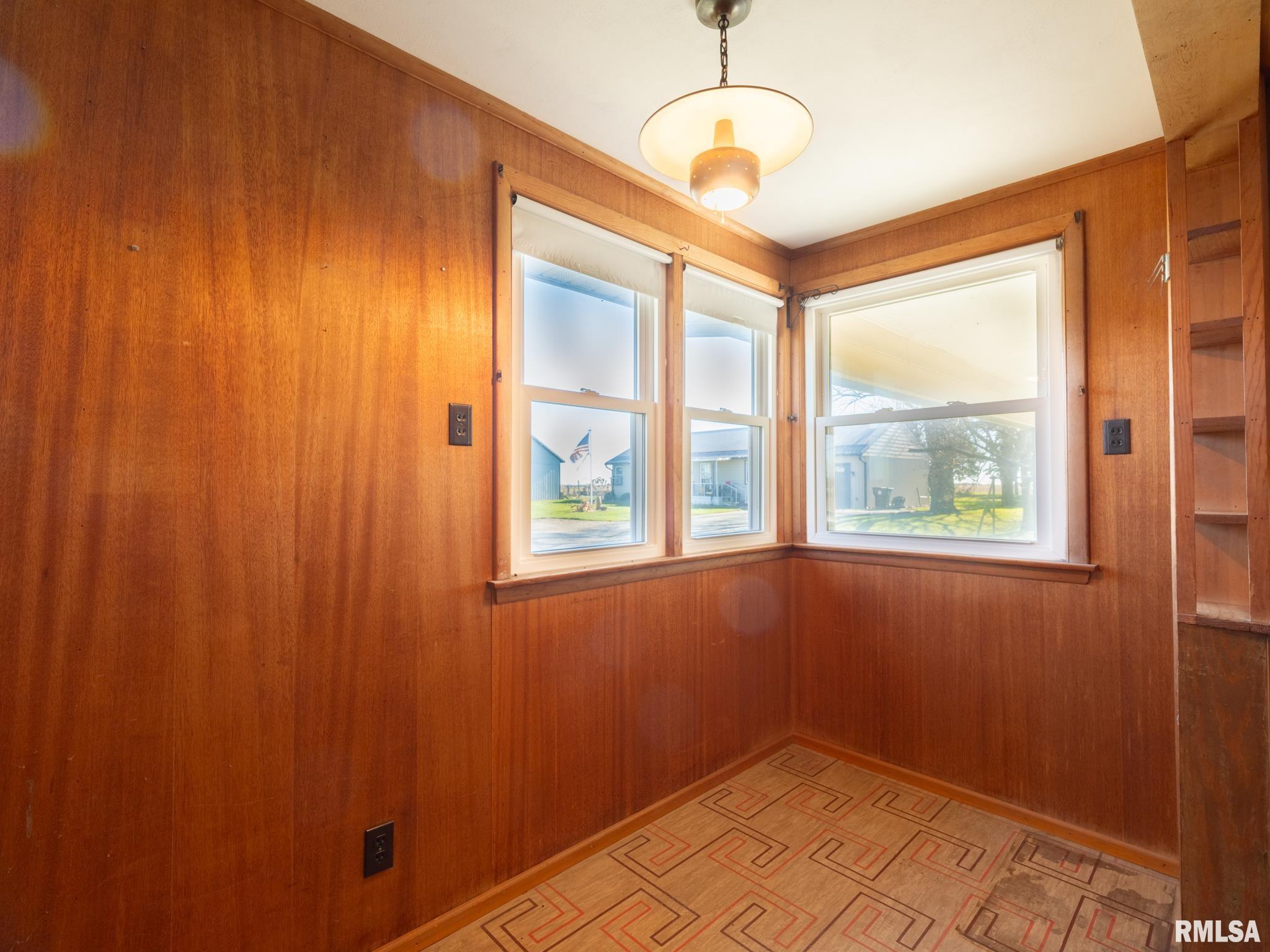 18412 West Farmington Road Trivoli, IL 61569 - Photo 7 of 43